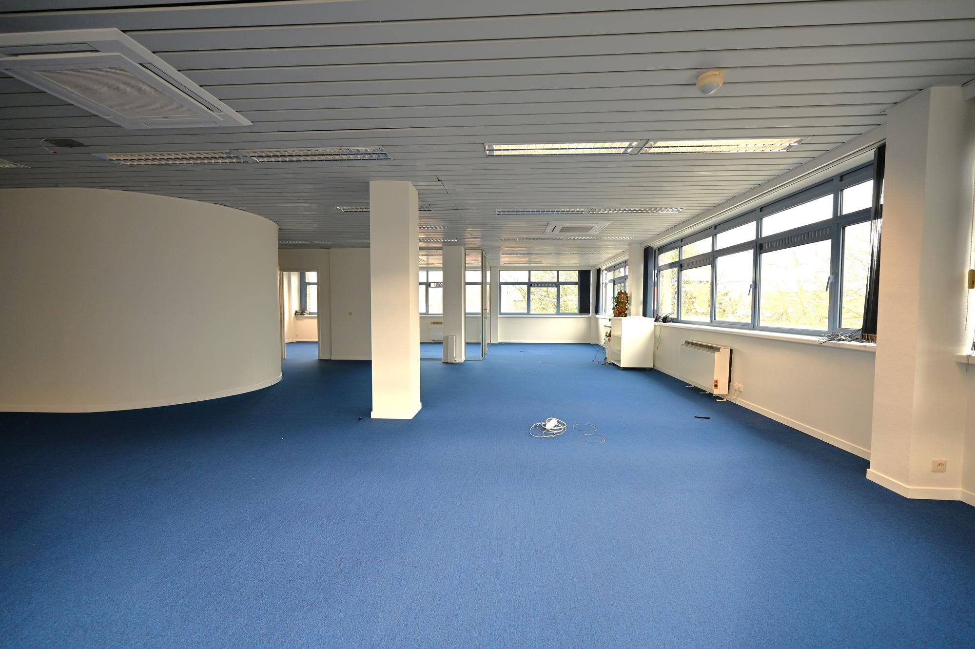 Kantoorruimte te huur - Delbecque Brugge