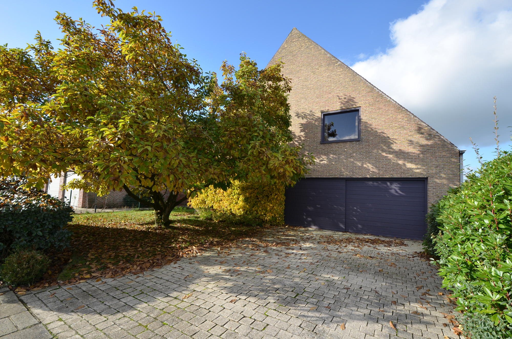 ruime woning in pauwstraat sint-andries verkocht